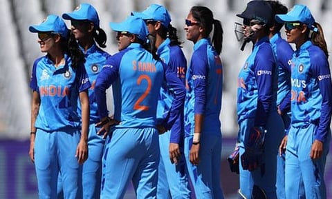 women cricket team