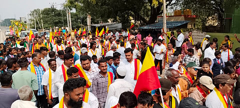 ಹನೂರಿನಲ್ಲಿ ಜೈ ಭುವನೇಶ್ವರಿಯ ಮೆರವಣಿಗೆಯು ವಿಜೃಂಭಣೆಯಿಂದ ಜರುಗಿತು.