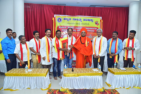 11 MANJU 04