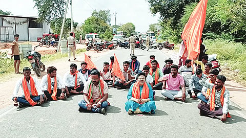 13 GJD 3= VHP protest