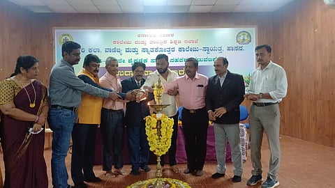 ಪ್ರತಿಯೊಬ್ಬ ಮನುಷ್ಯನ ಜೀವನ ಜೇನಿನಂತಿರಬೇಕು:ಡಾ. ವಿಜಯ್‌ಅಂಗಡಿ