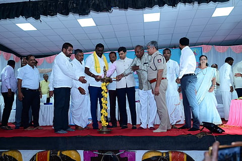 district koppal kanakadasa jayanthi mla raghavendra hitnal