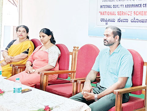 ಮನೆಯಿಂದಲೇ ಭ್ರಷ್ಟಾಚಾರ ಆರಂಭ