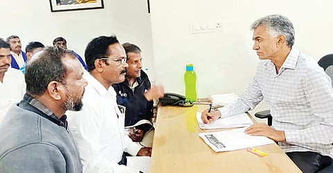 ಸರ್ಕಾರಿ ಭೂಮಿ ಕಾಯ್ದಿರಿಸಲು ಮನವಿ