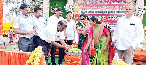 ಗ್ರಾಮೀಣ ಸಂಸ್ಕೃತಿಯನ್ನು ಉಳಿಸಿ ಬೆಳೆಸಬೇಕಿದೆ