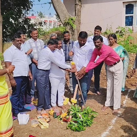 ಶಾಲಾ ಕಟ್ಟಡ ನಿರ್ಮಾಣಕ್ಕೆ ಶಾಸಕ ಸ್ವರೂಪ್ ಪ್ರಕಾಶ್ ಭೂಮಿ ಪೂಜೆ