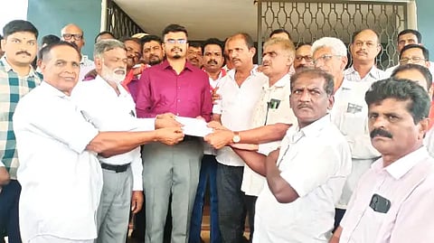4sri-1 protest