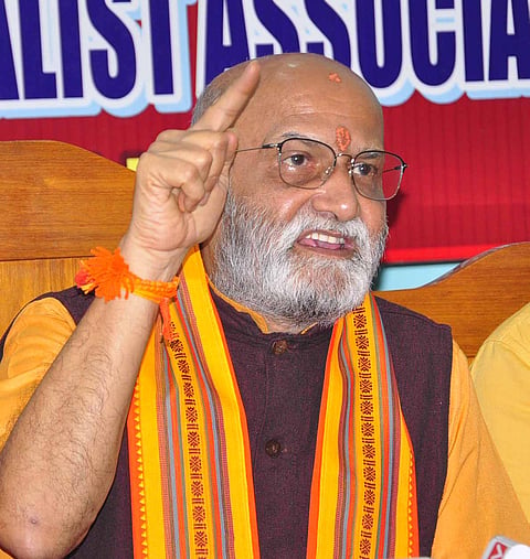 ವಕ್ಫ್ ಬೋರ್ಡ್ ಆಸ್ತಿ ಕಬಳಿಕೆ ರಾಜ್ಯದಲ್ಲಿ ವೈರಸ್‌ನಂತೆ ಹರಡುತ್ತಿದೆ: ಪ್ರಮೋದ್ ಮುತಾಲಿಕ್