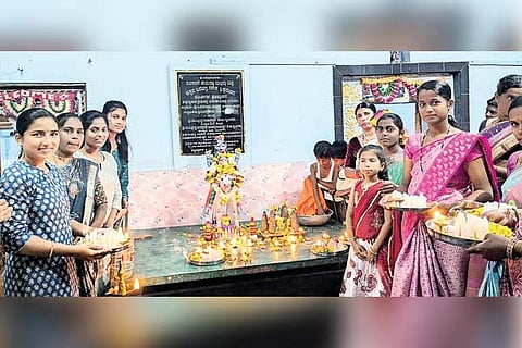 Alavandi gowri hunnime