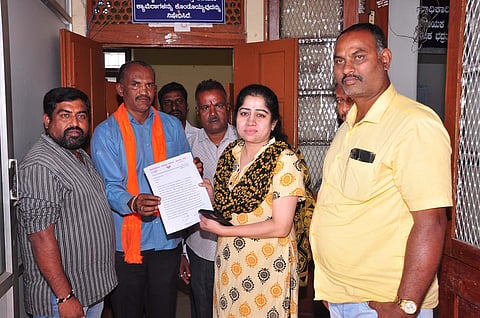 BJP workers demand inspection of Waqf property Mandya