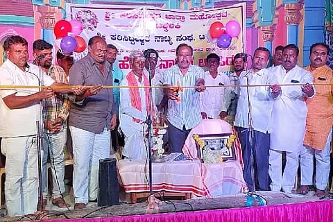 Basavanbagewadi, Desi Culture, Kannada Sahitya Parishad, Hasimpira Valikara, Social Drama, Takkalaki,