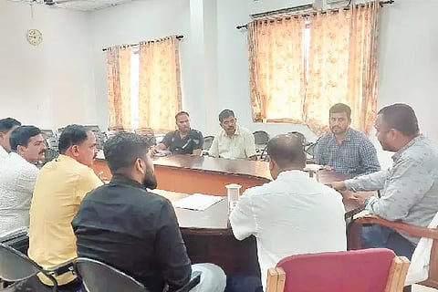 Gur_Meeting