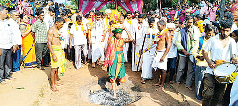 ವಿಜೃಂಭಣೆಯಿಂದ ಜರುಗಿದ ಶ್ರೀ ಕೆಂಚಾಂಬಿಕೆ ದೇವಿಯ ಚಿಕ್ಕ ಜಾತ್ರೆ