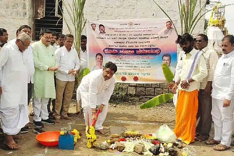 MLA Ashoka Managooli, Moratagi, Medical Officer, Dr. Shashikanta Bagewadi, Dr. Girisha Patila, Community Health Centre,