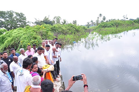 MLA Pooja to Mallaghatta Lake Mandya