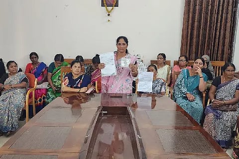 Neelamma Borawat, Anganwadi worker, Muddebihala, Talikote, Renuka Ramakoti (Lamani), Savitri Nagarithi, Renuka Hadapada,