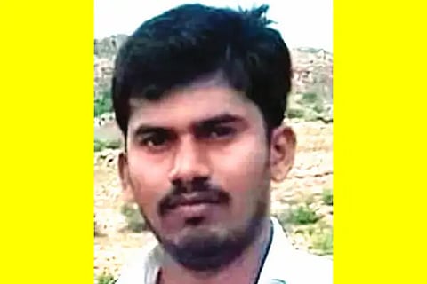 Sasvehalli, farmer, suicide,