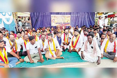 Sindhanour karave protest