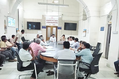 Strict action on sugar factories