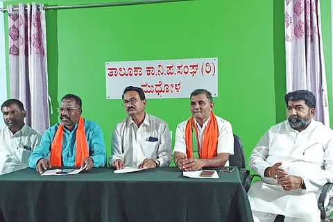 Tehsildar office besieged by BJP