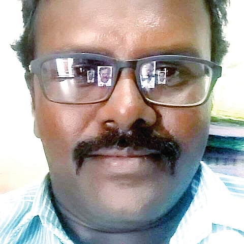 ಸಹ ಶಿಕ್ಷಕ ಅಮಾನತು