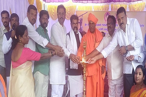 Veeravanithe
