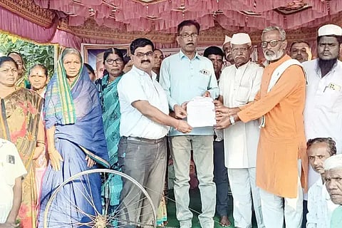 Weavers' deadline to meet demand soon