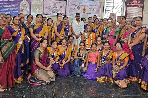 Worship of Satya Pramoda Theertha in Mudhola