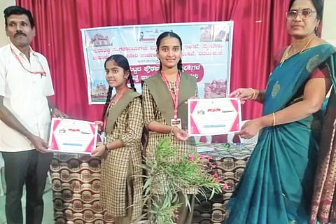 Yankanchi school girl students selected for state level