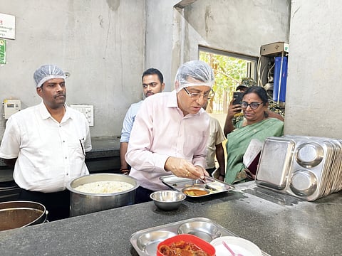 commissioner visit - 3
