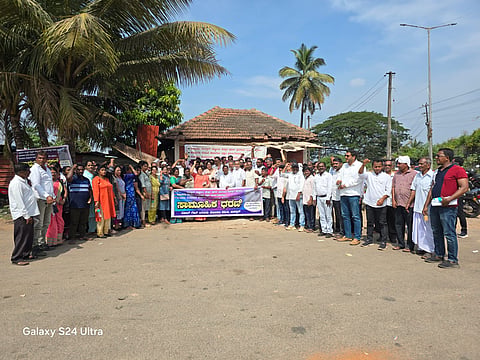 mng--26 Nov Kuloor protest