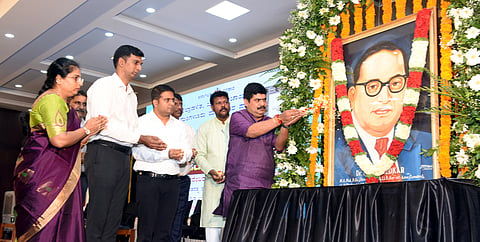 mng-26nov-mla kamath