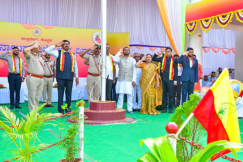 district koppal minister shivaraj tangadagi kannada rayjotsava celebration