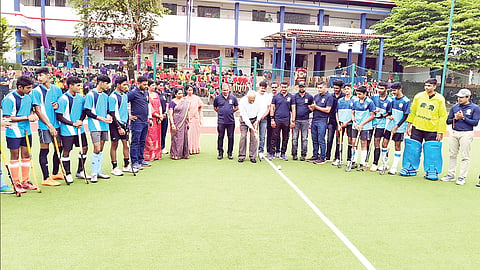 ಜಿಲ್ಲಾ ಮಟ್ಟದ 5ಎಸೈಡ್ ಟರ್ಫ್ ಹಾಕಿ ಟೂರ್ನಿಗೆ ಚಾಲನೆ