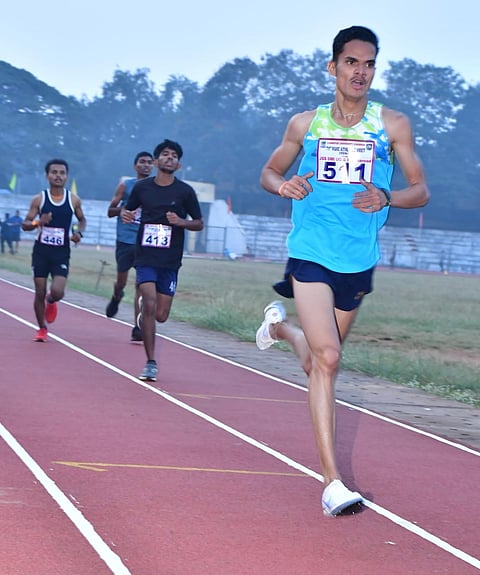13 Dwd 6 Men 5000 Run New Meet Record (511) Nagaraj Devate KCD College