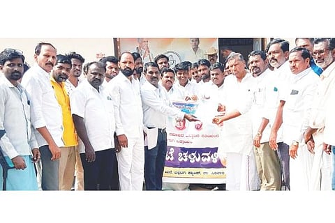 14 MANVI 02