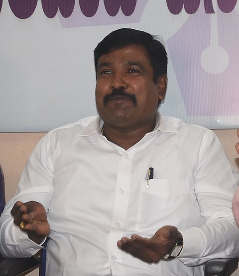 17 Dwd 1 (Dr. Sharanu Mushtigeri)