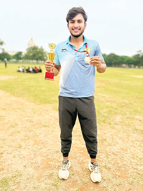 20HAN-4 (SPORTS)