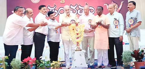 21 ylp 02 (vishwadarshana)