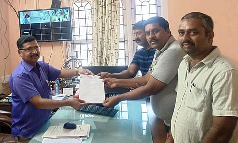ಒತ್ತುವರಿ ಜಾಗ ತೆರವುಗೊಳಿಸುವಂತೆ ಮನವಿ ಸಲ್ಲಿಕೆ