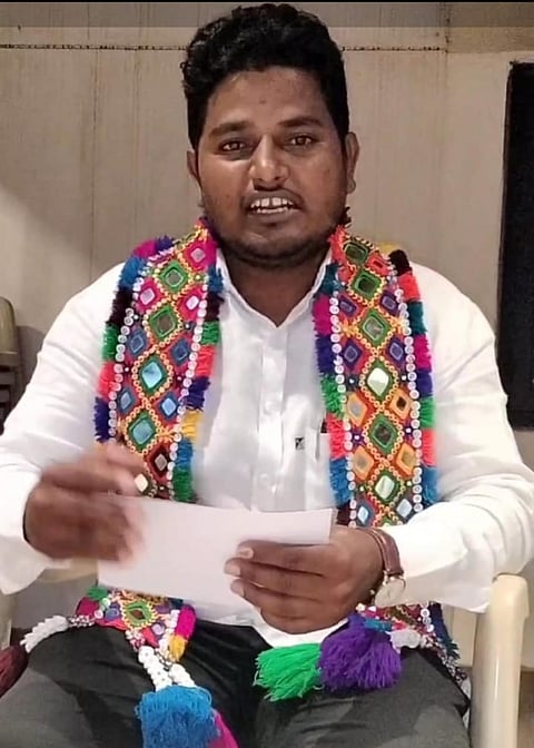 23 MANJU 04