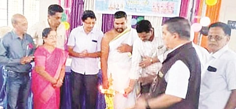 ನಂಜನಗೂಡಿನ ಶಂಕರ ಮಠದಲ್ಲಿ ಆಯೋಜಿಸಿದ್ದ ಕಾರ್ಯಕ್ರಮವನ್ನು ಗೋಪಿನಾಥ್ ಉದ್ಘಾಟಿಸಿದರು. ರಾಘವೇಂದ್ರ ಶರ್ಮ,  ಸುನಾದ, ವಿನೋದಿನಿ, ಮಂಜುಳಾ ಇದ್ದರು.
