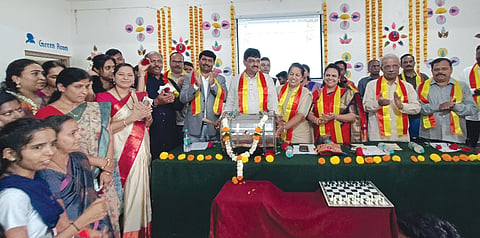 4KITTUR1