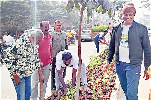 6