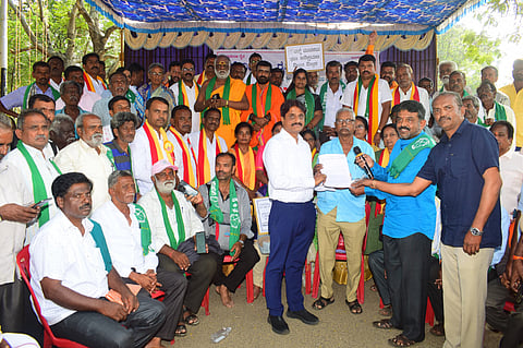 Anti Wakf farmers union protest Mandya