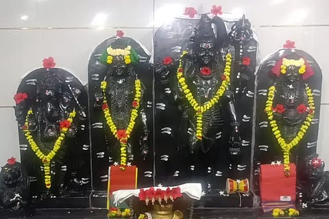 Basavanbagewadi, Gauri Sankara Jatra Mahotsava, Pravachana, Dyamavvan Sogu, Siddhalinga Sri, Shivprakash Shivacharya, Abhinava Sanganabasa Shivacharya,
