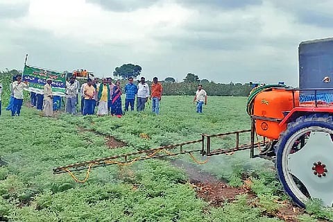 Boom sprayer demonstration