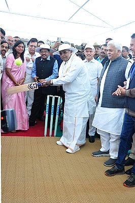 CM_Cricket