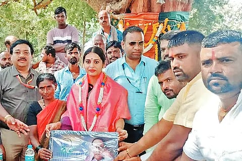 Deliver government schemes to nomads