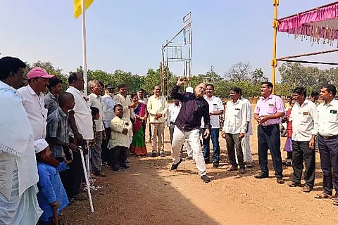 Field Education Officer, BS Savalgi, Muddebihala, Paralympic Games,  Aravinda Koppa, Mahibooba Golasangi, Paralympic Games, Preeti Deginala,